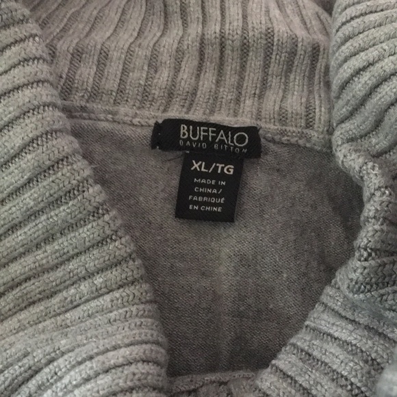 Off the shoulder sweater - Picture 2 of 2